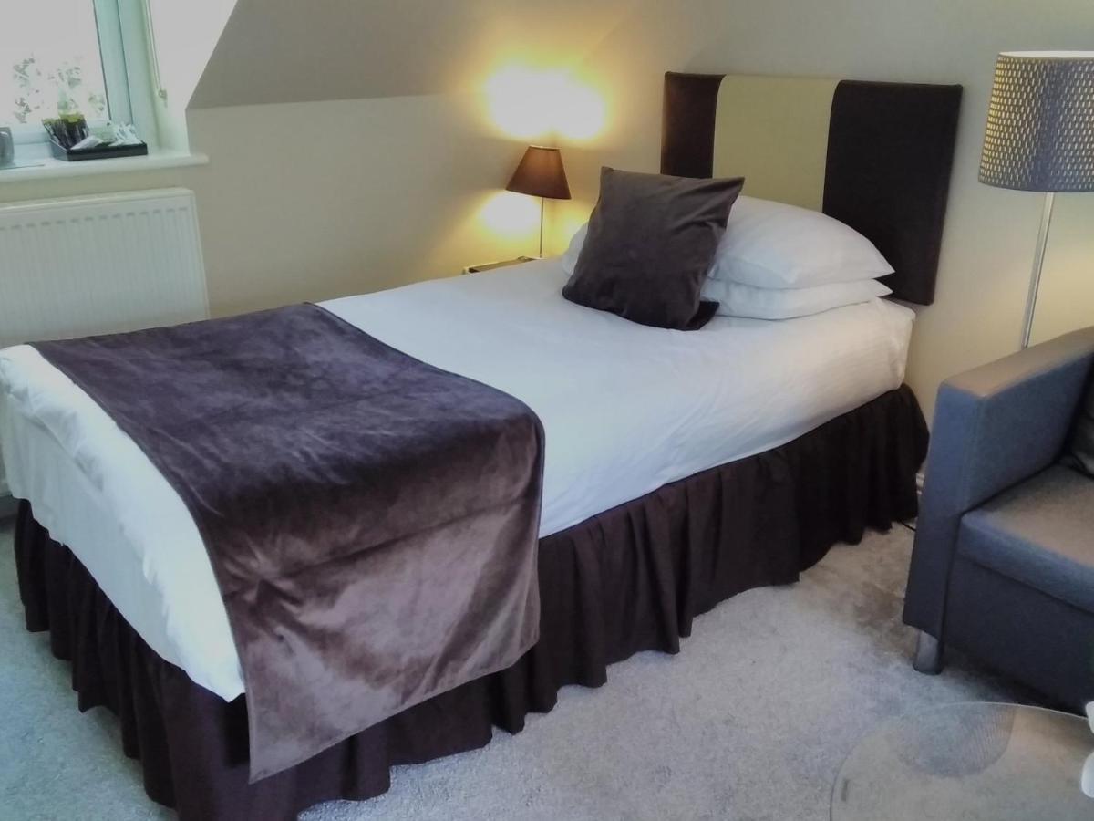 Windermere Studio Rooms - With Free Car Parking Onsite Extérieur photo