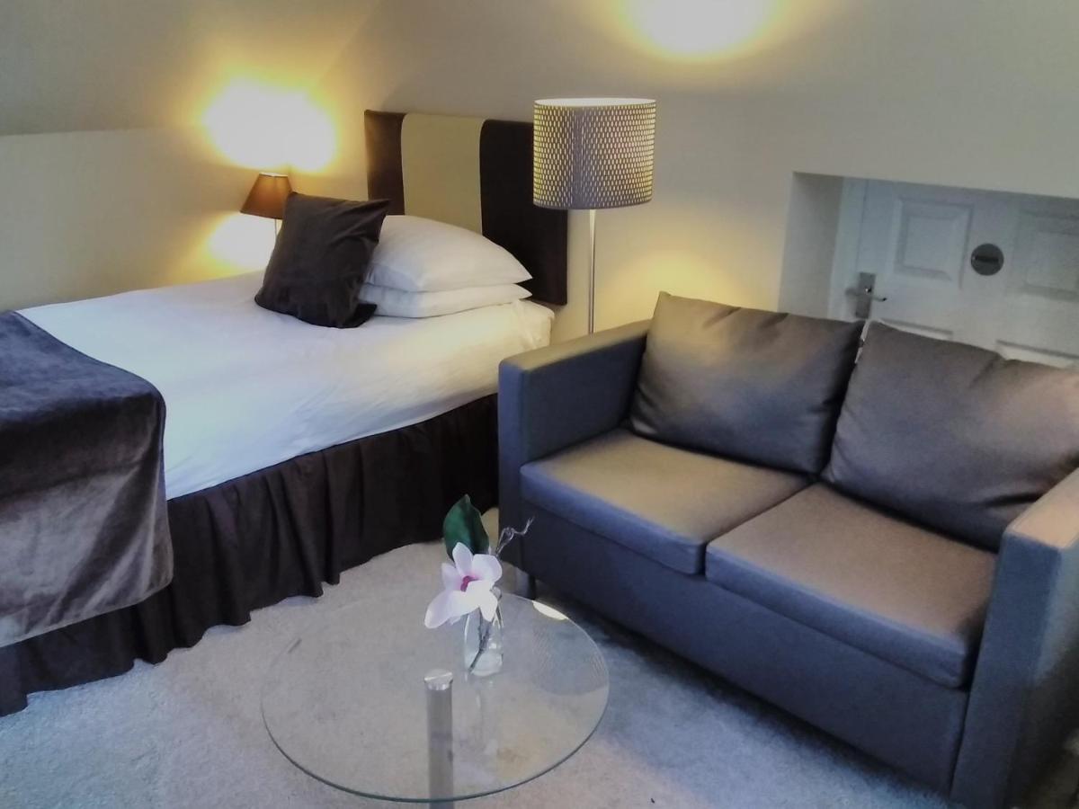 Windermere Studio Rooms - With Free Car Parking Onsite Extérieur photo