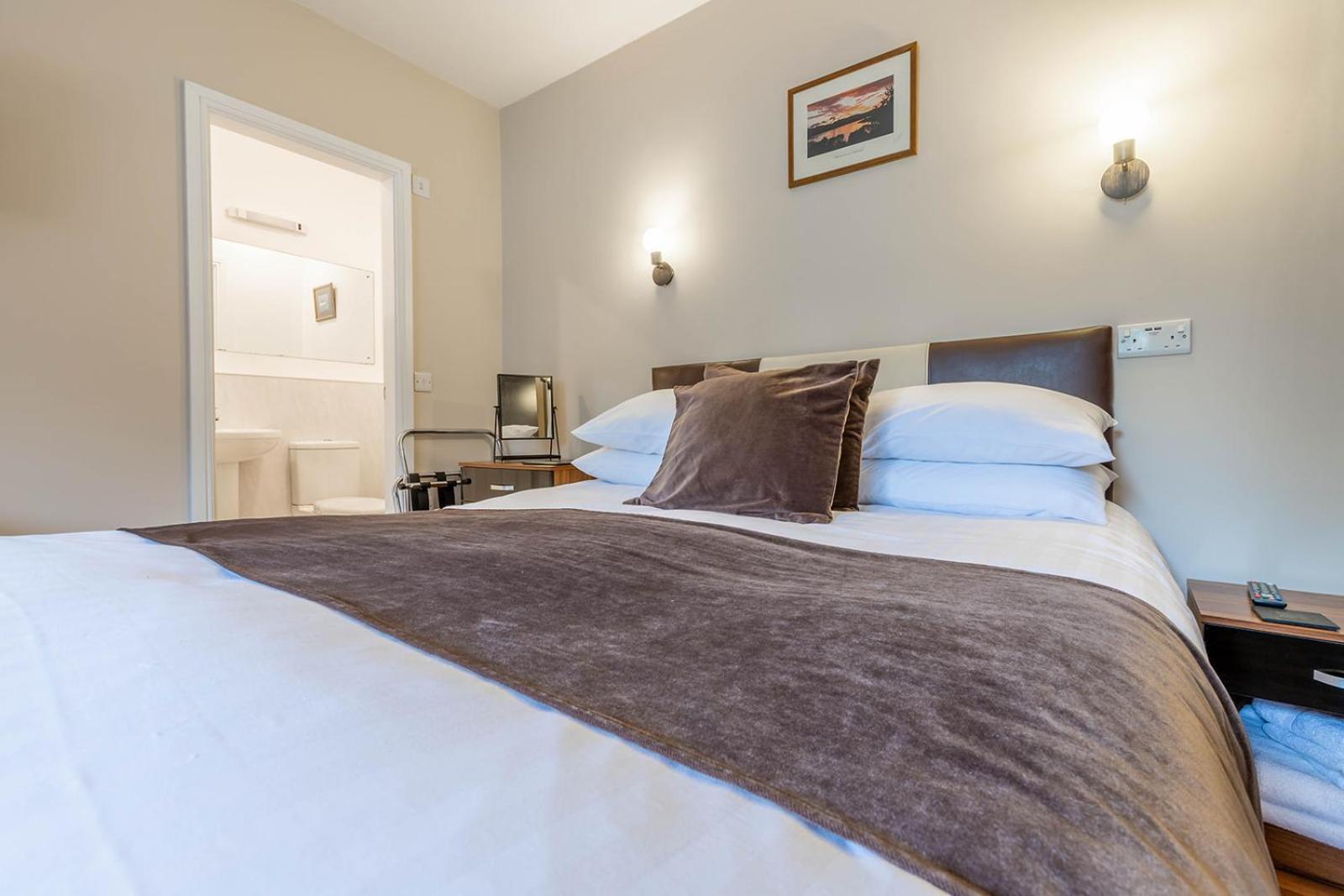 Windermere Studio Rooms - With Free Car Parking Onsite Extérieur photo
