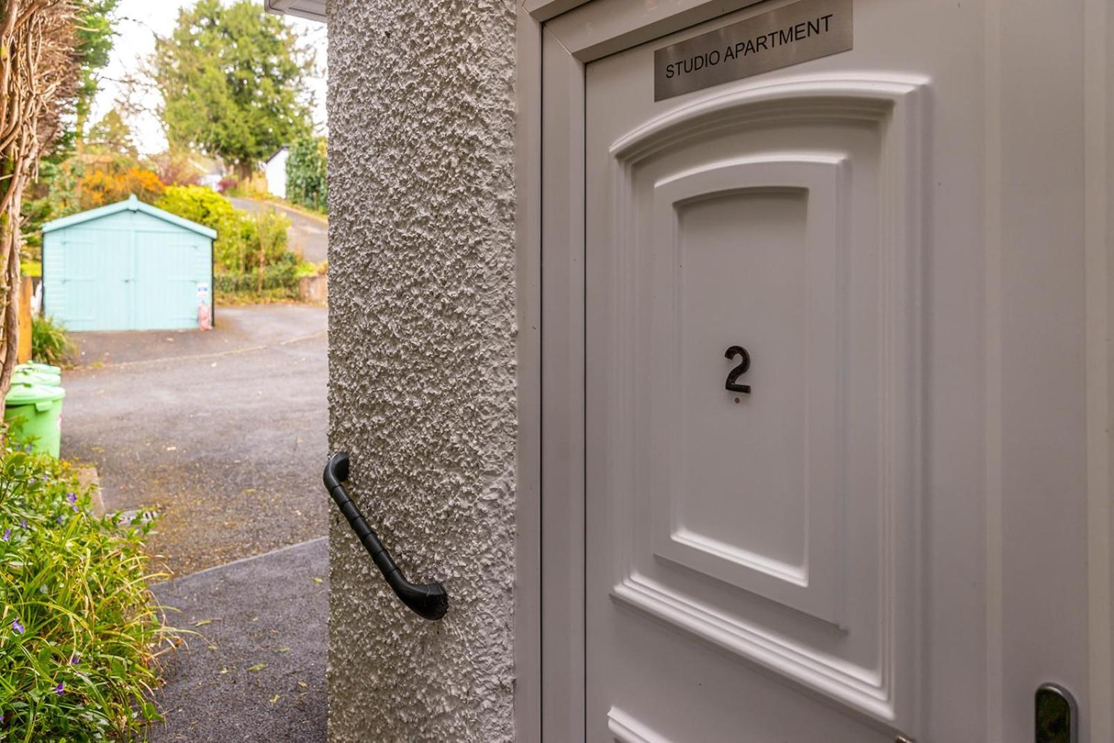 Windermere Studio Rooms - With Free Car Parking Onsite Extérieur photo