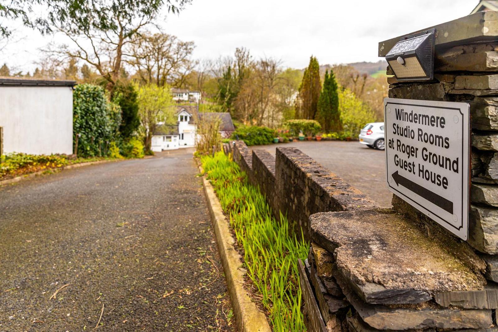 Windermere Studio Rooms - With Free Car Parking Onsite Extérieur photo