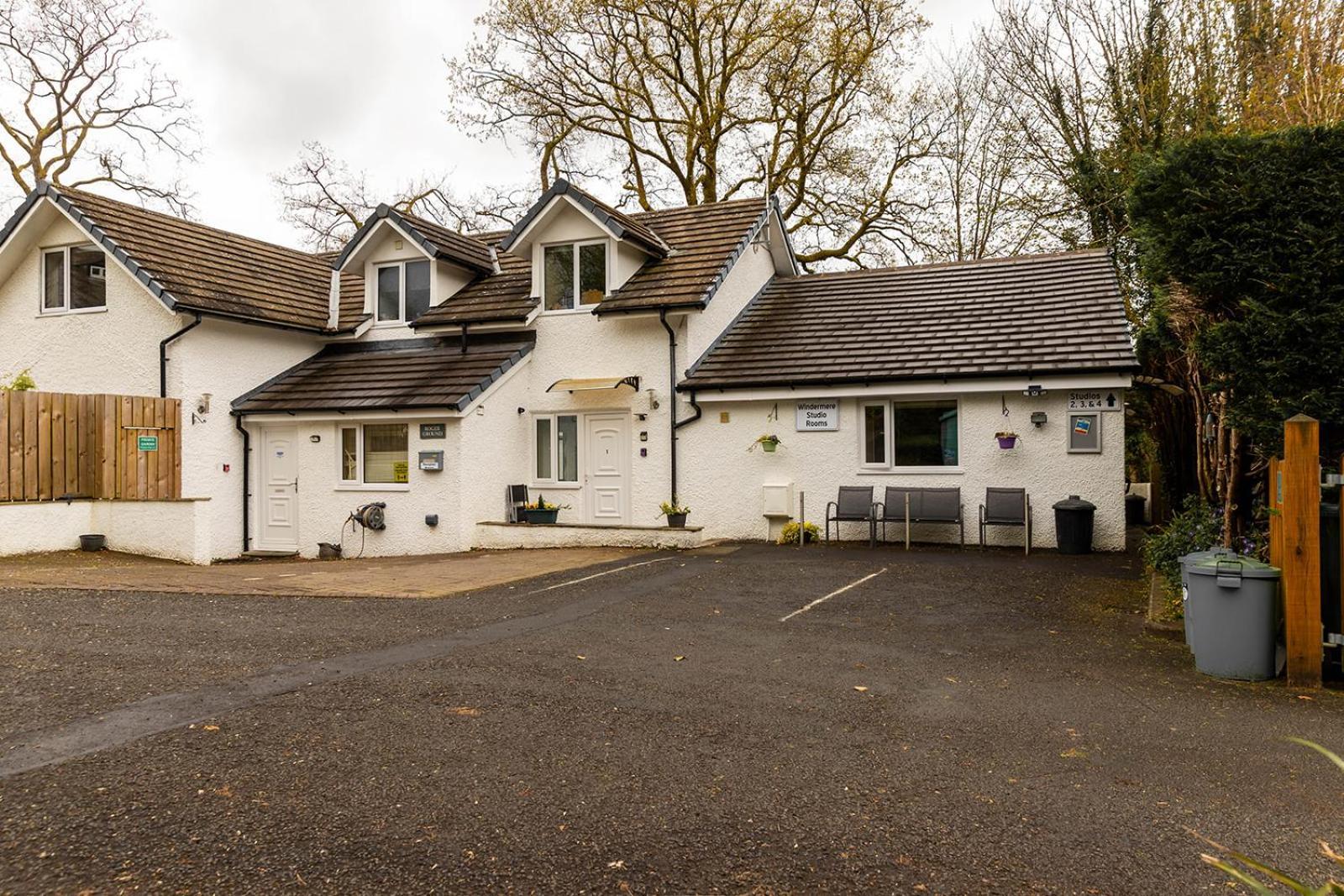 Windermere Studio Rooms - With Free Car Parking Onsite Extérieur photo