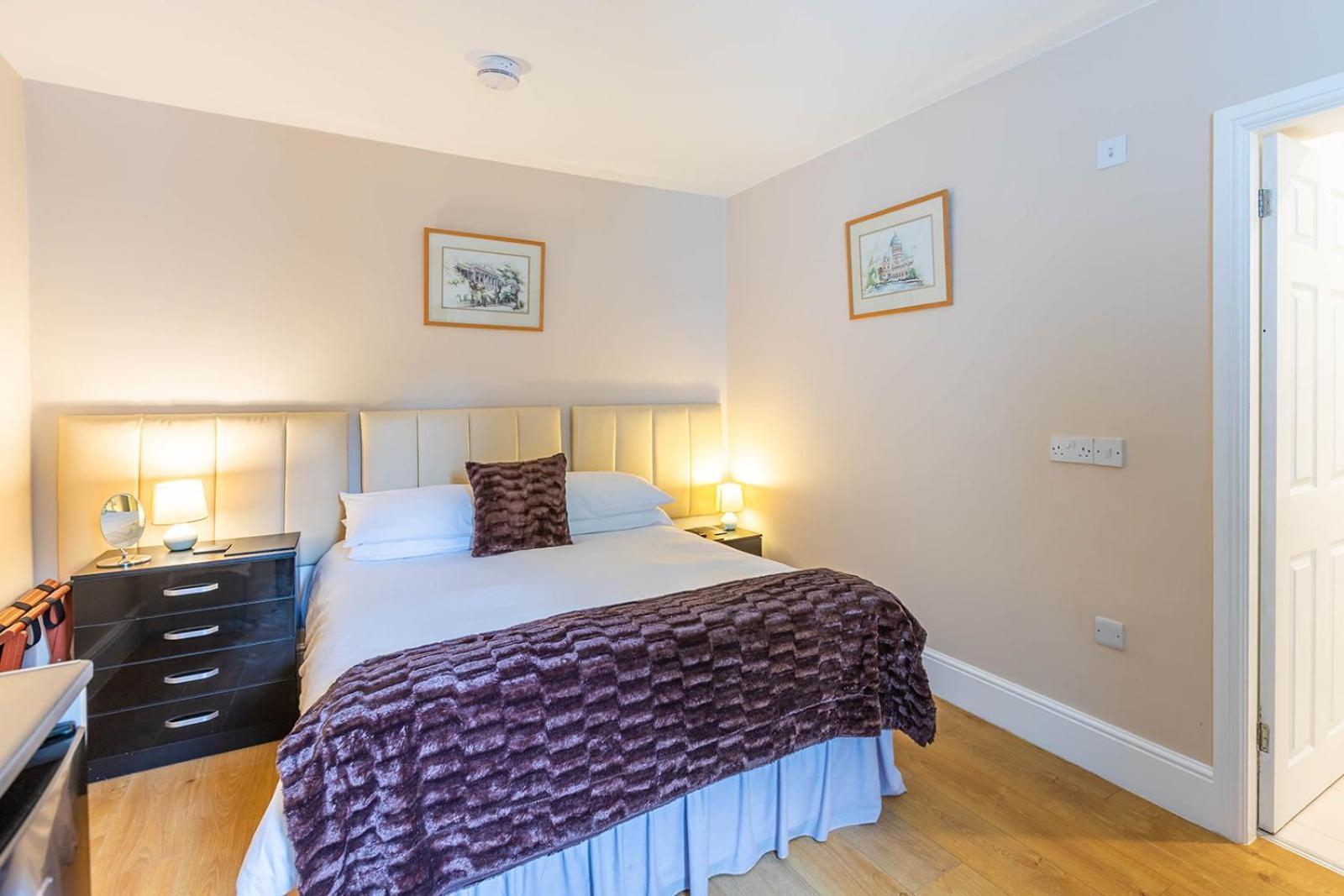 Windermere Studio Rooms - With Free Car Parking Onsite Extérieur photo